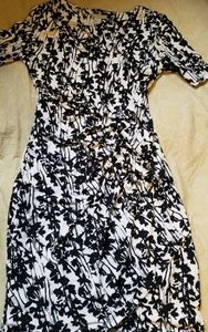 H&M small form fitting dress